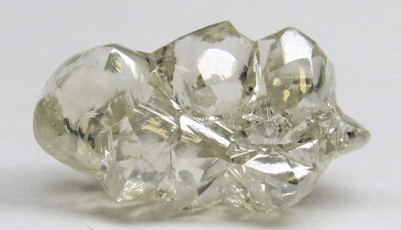 АЛРОСА отмечает уверенный спрос на крупные алмазы